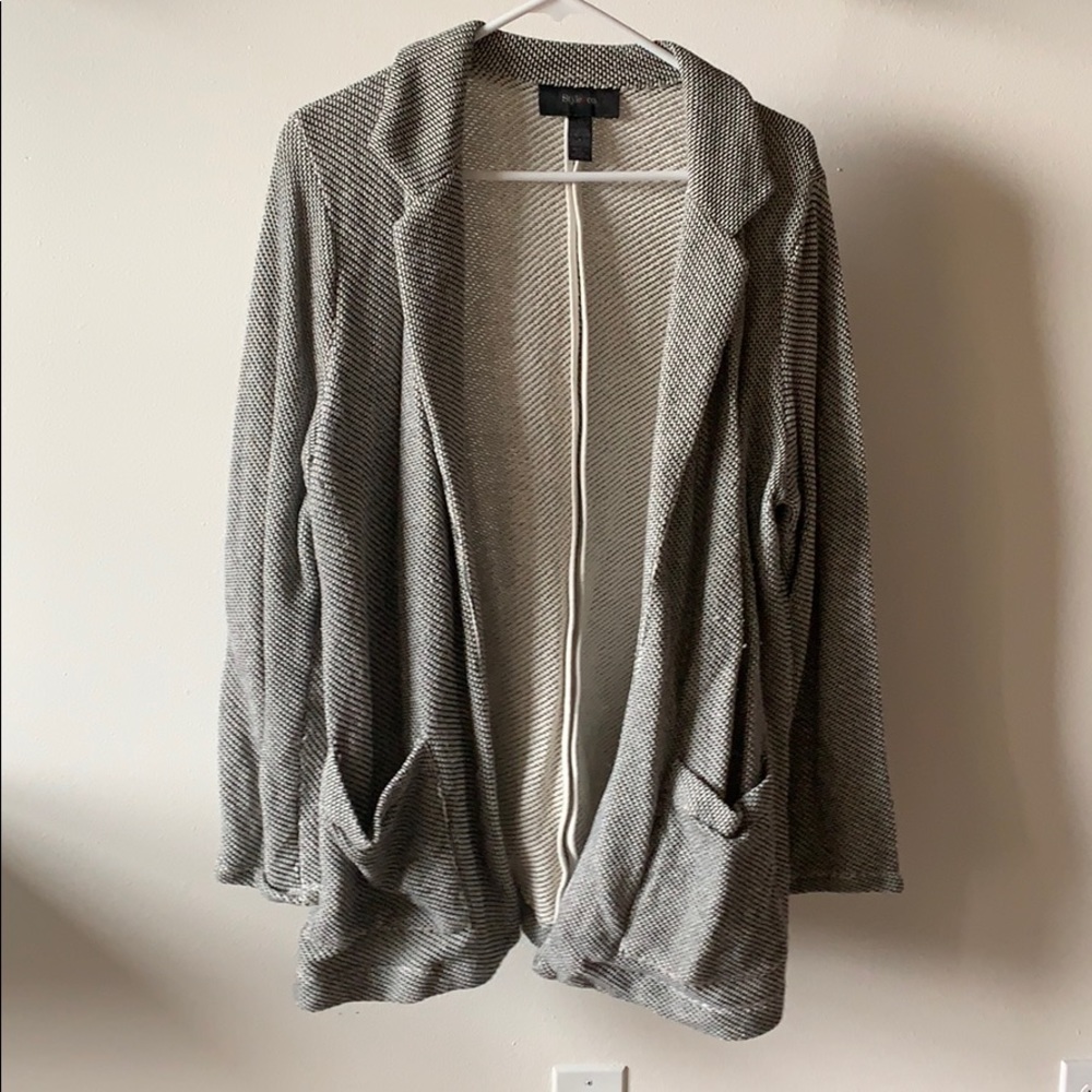 Light weight b&w casual/business blazer